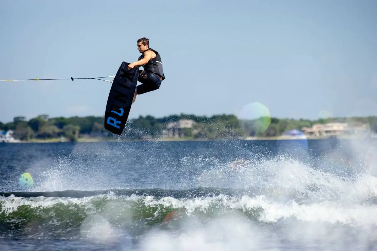 Ronix Vault Wakeboard - Image 6